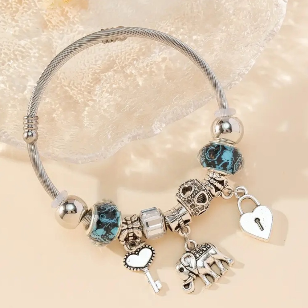 Silver Charm Bracelet with Blue Accents. New. - Picture 5 of 6